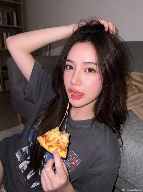 超分放大与细节增强