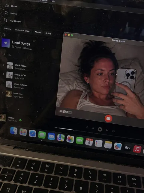 Realistic MacBook Screen POV